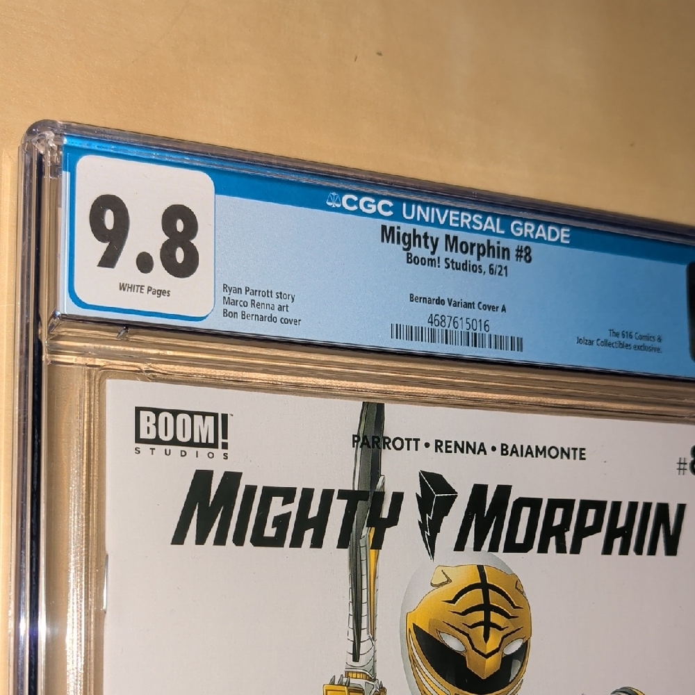 Mighty Morphin Power Rangers #8 Yellow Ranger CGC9.8 - Picture 3 of 12
